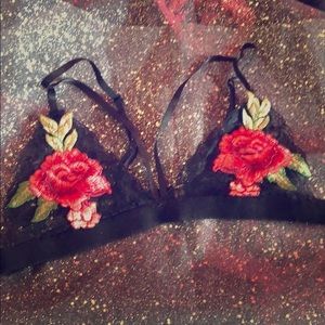 Rose lace embroidery bandage bra